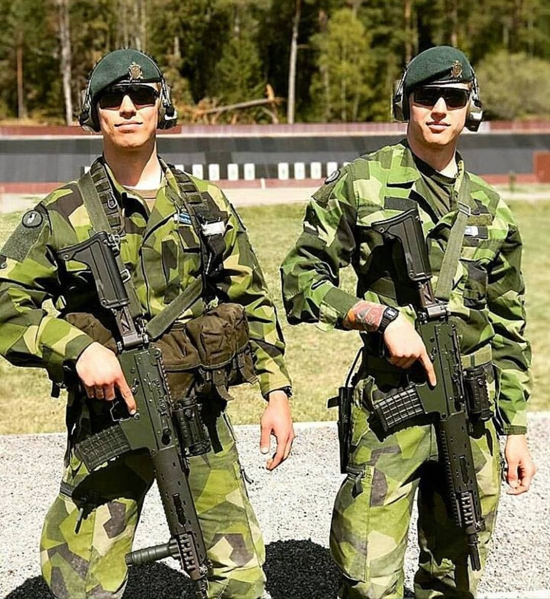 Swedish M90